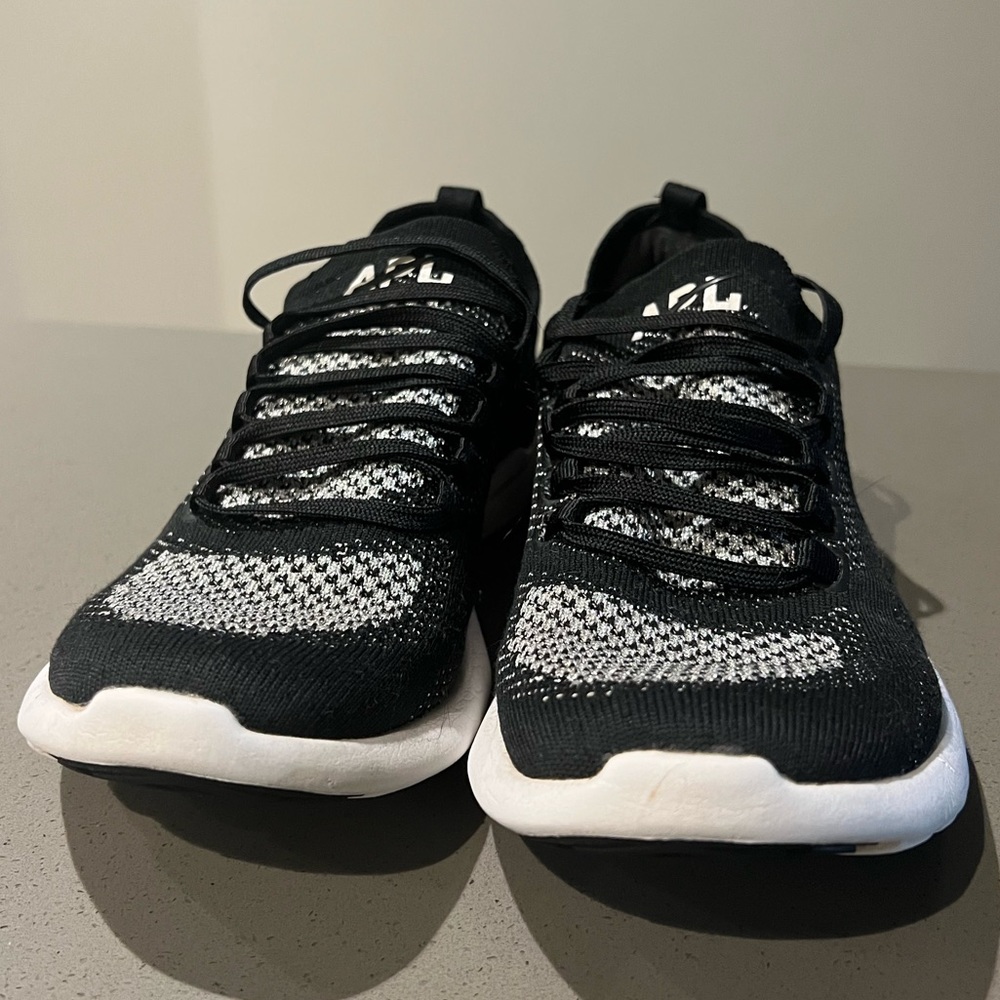 APL TechLoom Breeze Sneaker